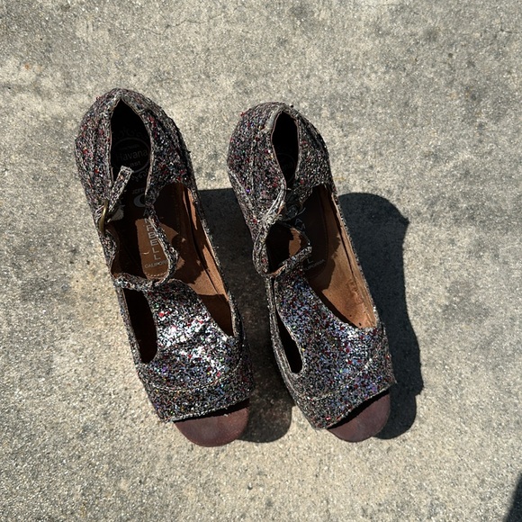 Jeffrey Campbell Foxy Wood Multiglitter Platform Sandals - Picture 4 of 9
